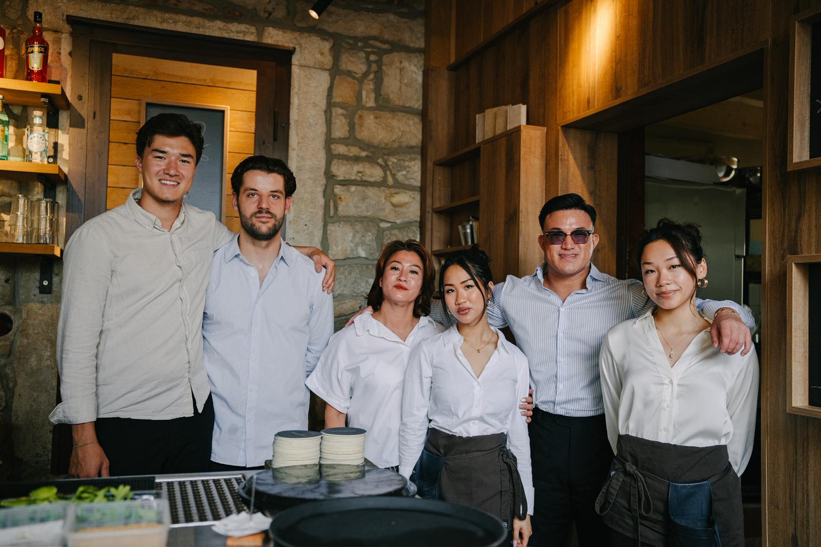 Küche bei der Vorbereitung für den Abendservice